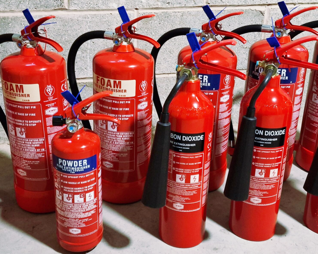 Universal - Fire Extinguishers 3